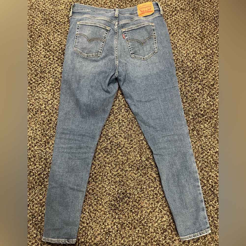 Levi’s 720 High Rise Super Skinny Jeans